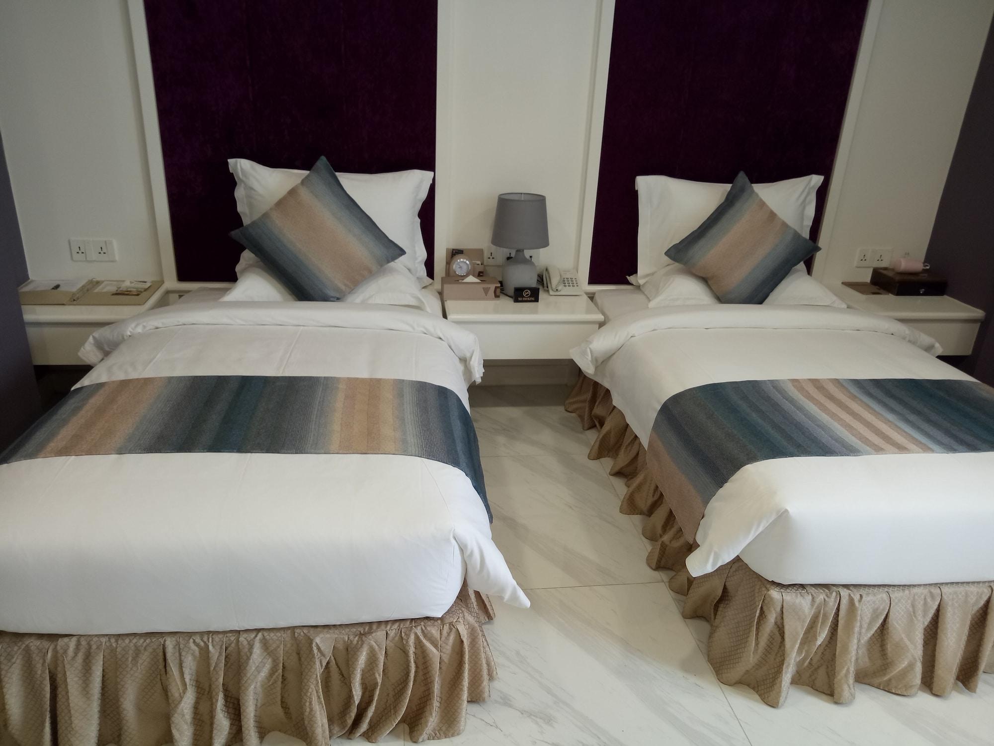 V Boutique Hotel Phnom Penh Eksteriør bilde