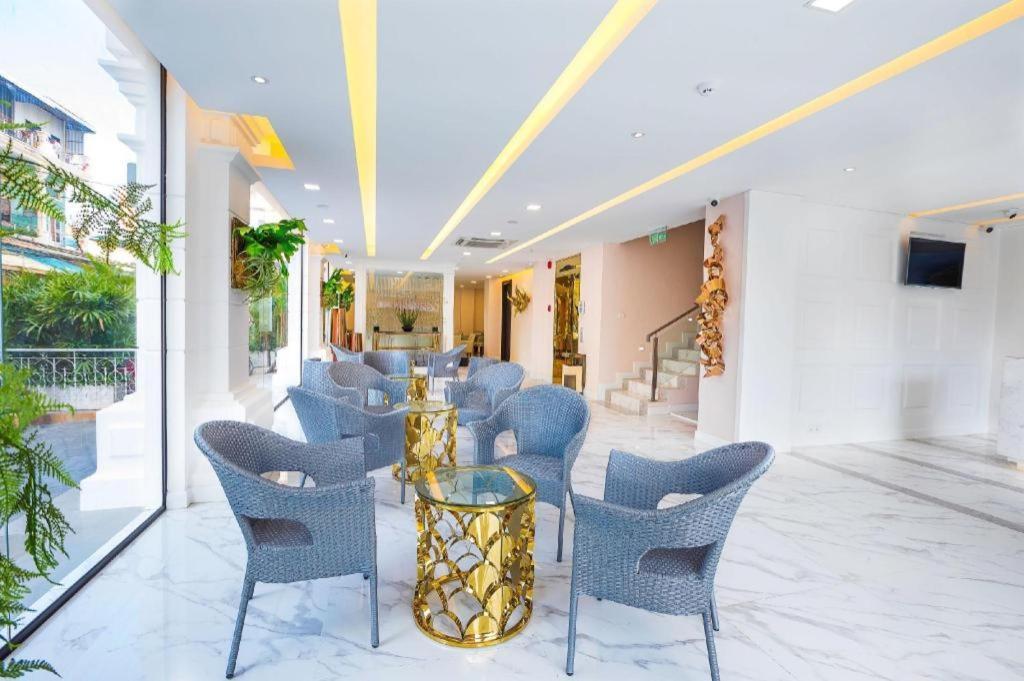 V Boutique Hotel Phnom Penh Eksteriør bilde