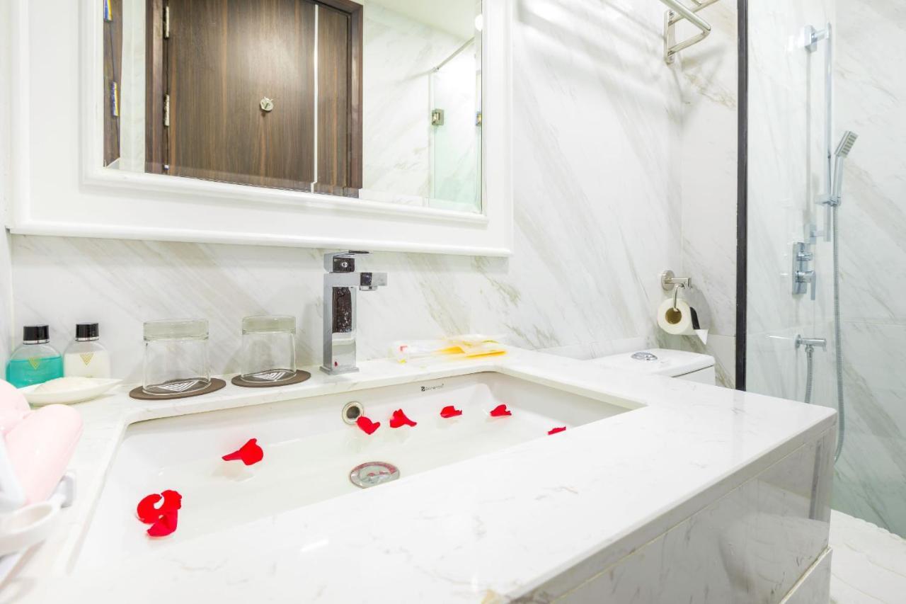 V Boutique Hotel Phnom Penh Eksteriør bilde
