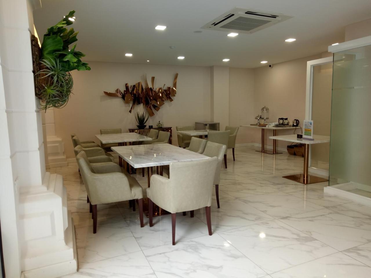 V Boutique Hotel Phnom Penh Eksteriør bilde